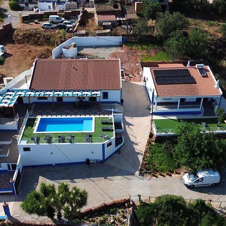 Familia Sequeira Villa เซาบาร์โตโลเมว จิ เมสซิเนส ภายนอก รูปภาพ